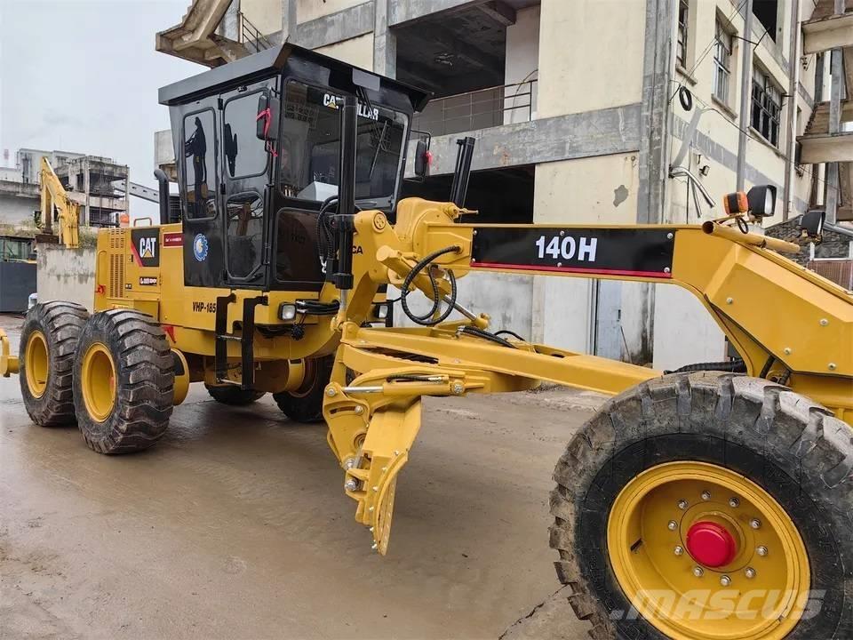 CAT 140H Grader