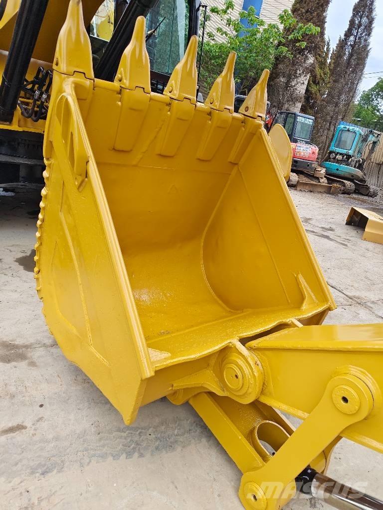 CAT 330D2L Raupenbagger