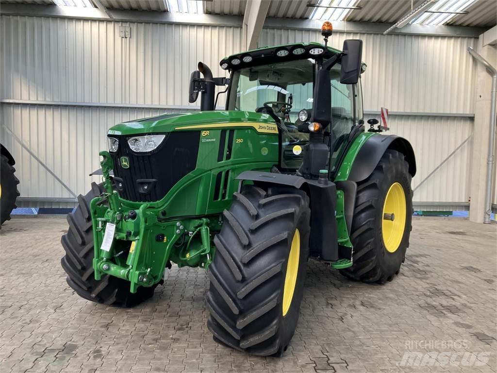 John Deere 6R 250 Traktoren