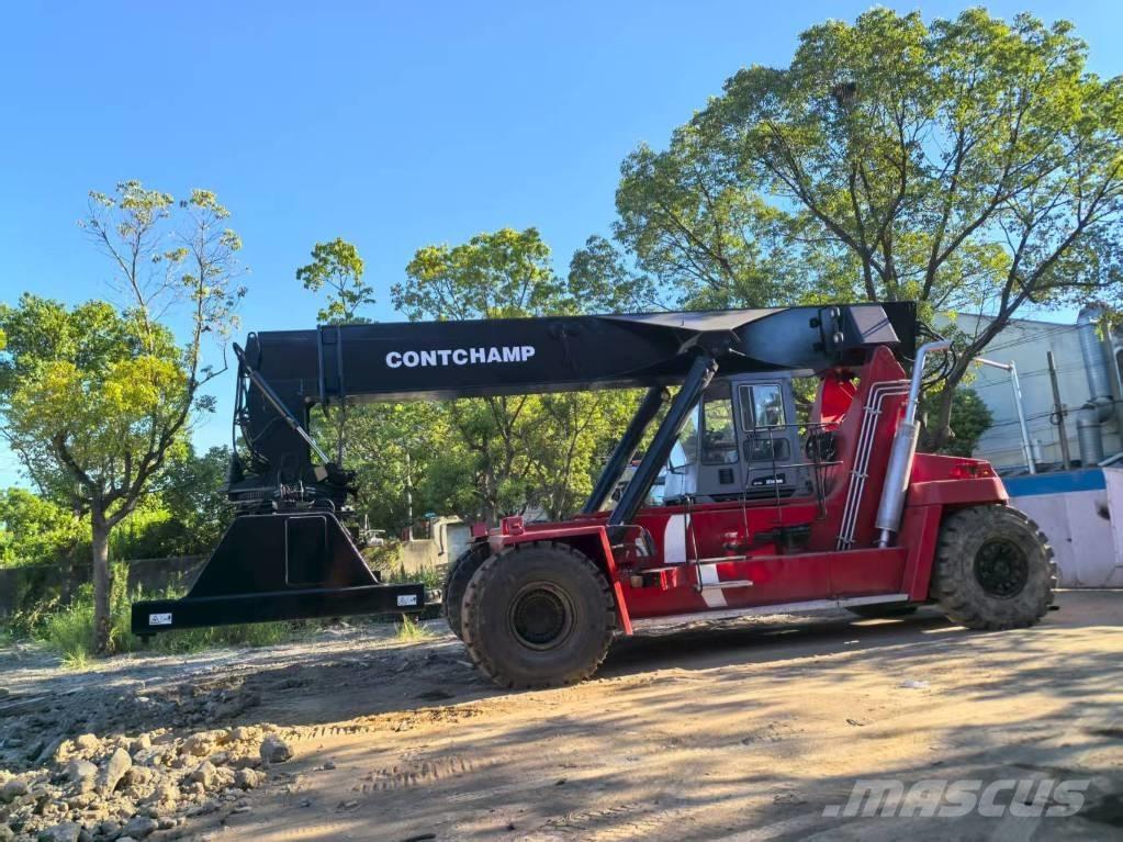 Kalmar DRF 450 Reach-Stacker