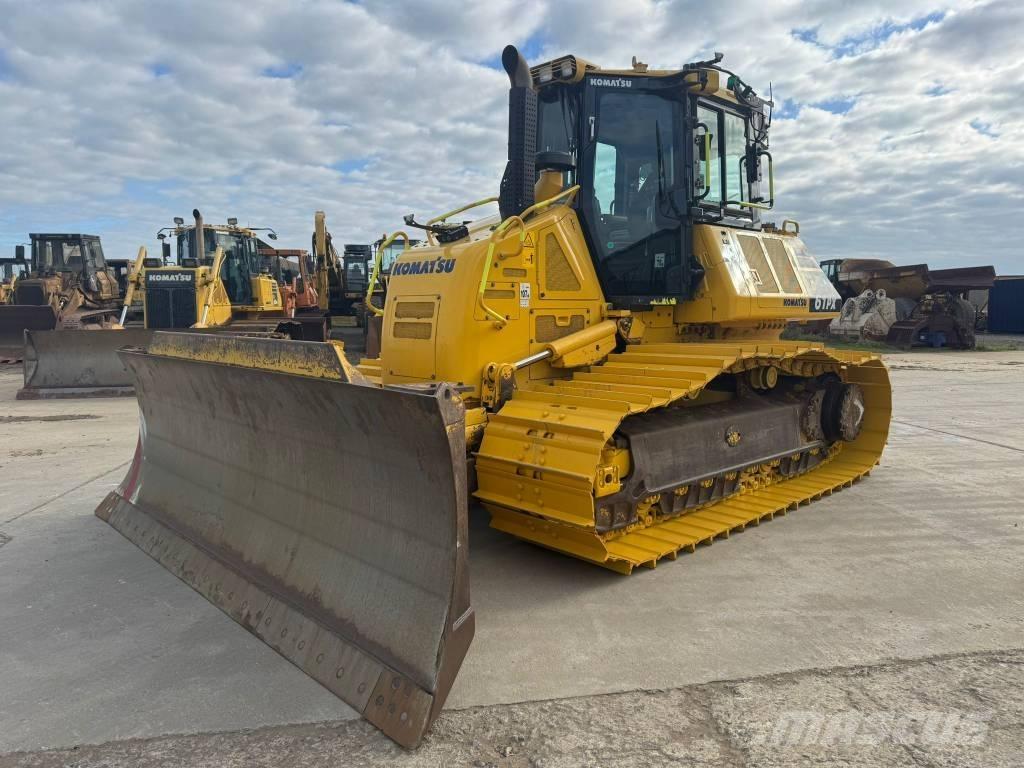 Komatsu D61PX-24 Bulldozer