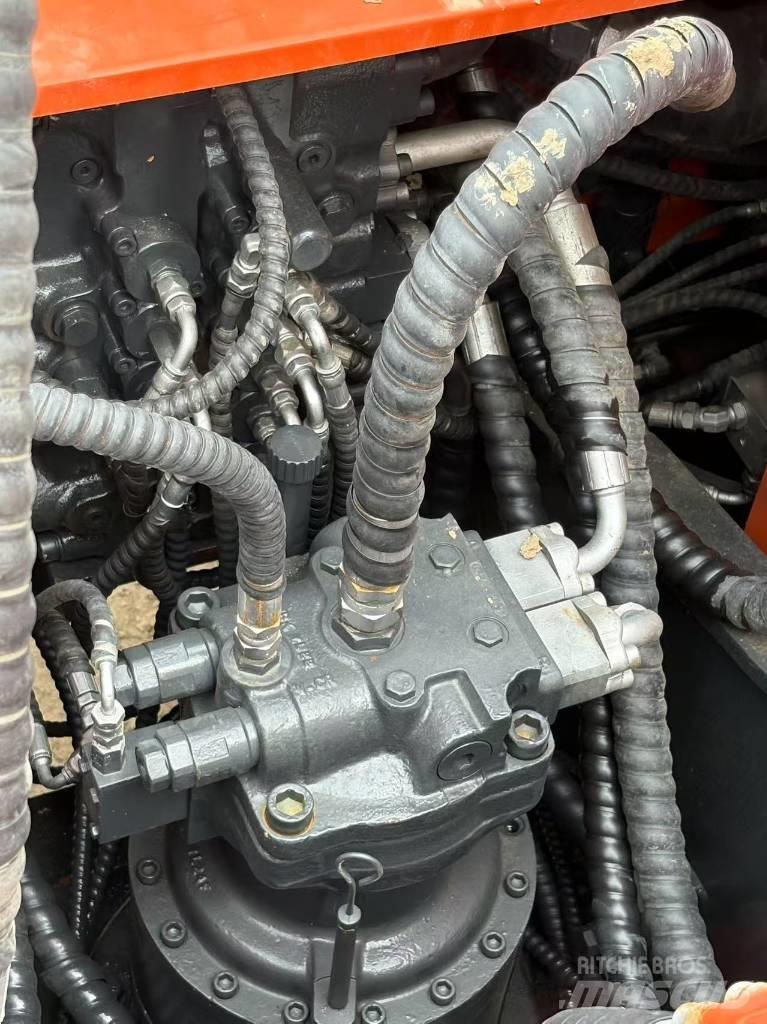 Doosan DX225LC-9C Raupenbagger