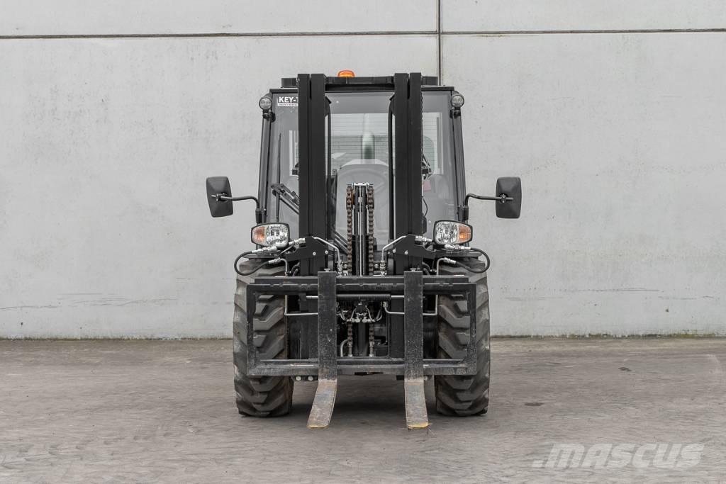 Manitou MC 30-4 Dieselstapler