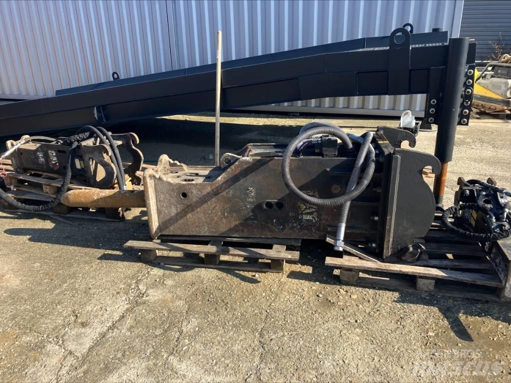 CAT H 120 Hammer / Brecher