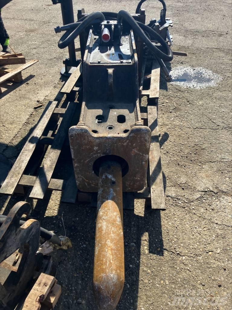 CAT H 120 Hammer / Brecher