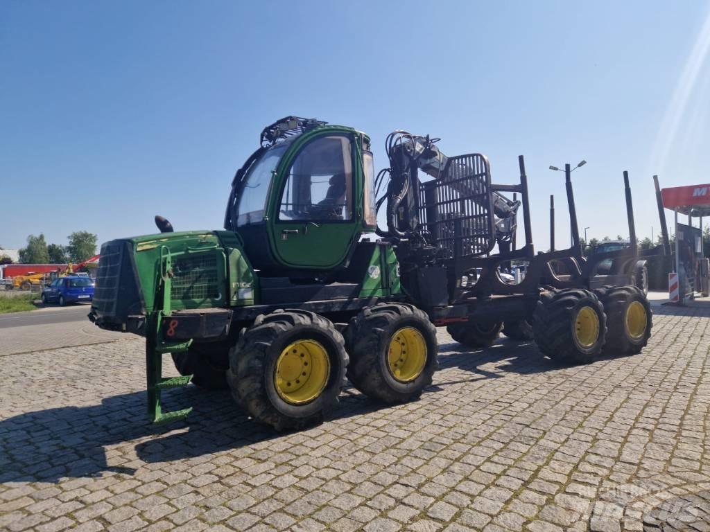 John Deere 1010 E Forwarder