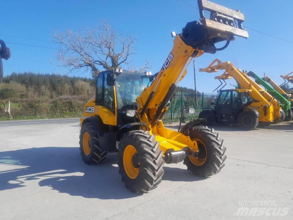 JCB TM 320 S Teleskoplader für Landwirtschaft