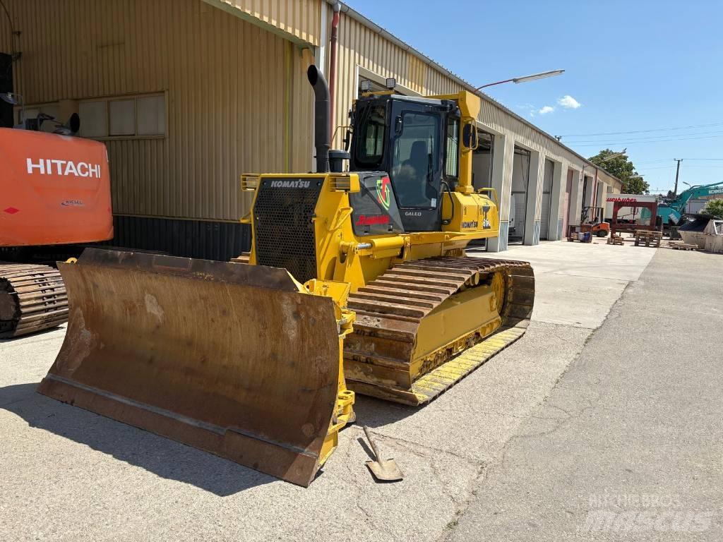 Komatsu 61 PX Bulldozer