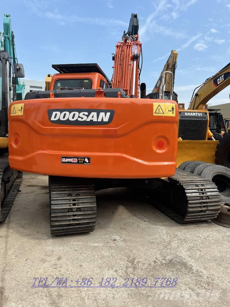 Doosan DX140 Raupenbagger