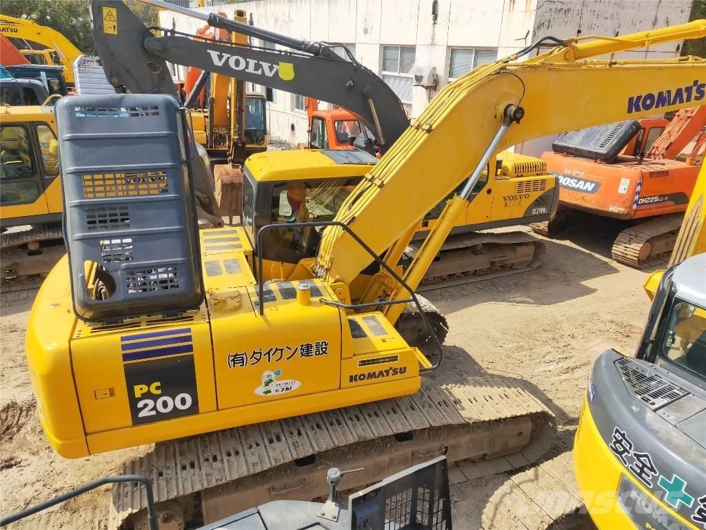 Komatsu PC200-7 Raupenbagger