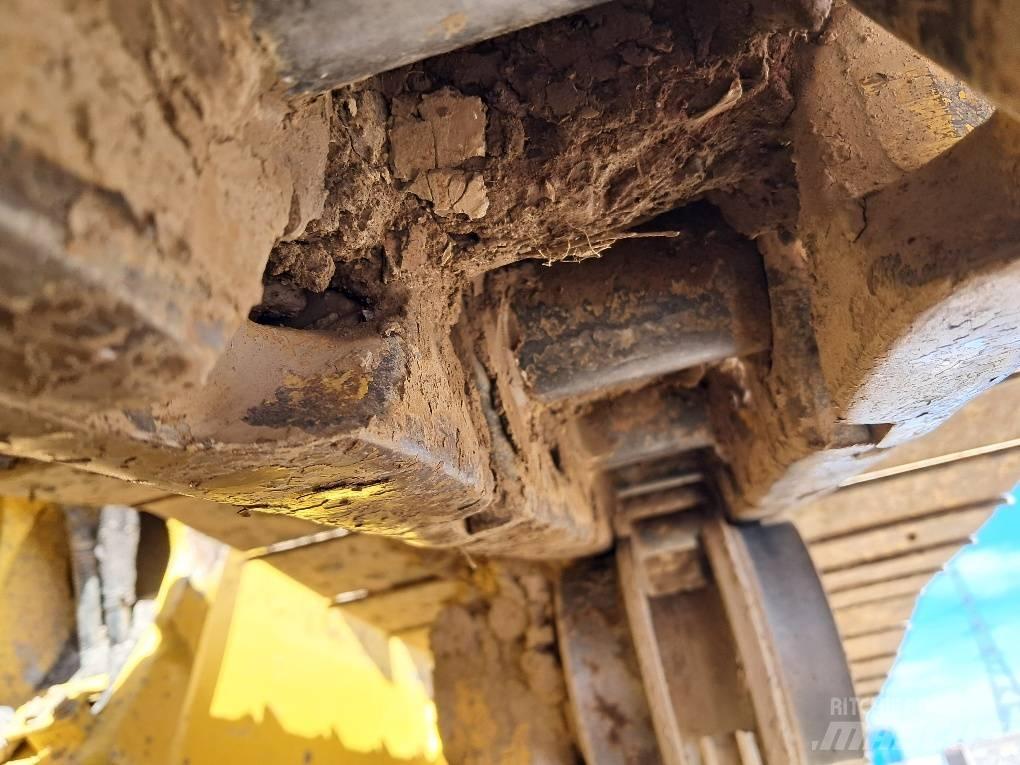 Komatsu D61PXI-24E0 Bulldozer