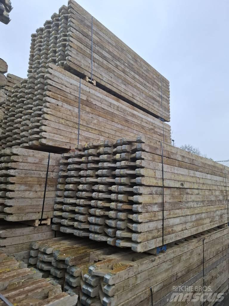 Peri GT24 Träger Schalung