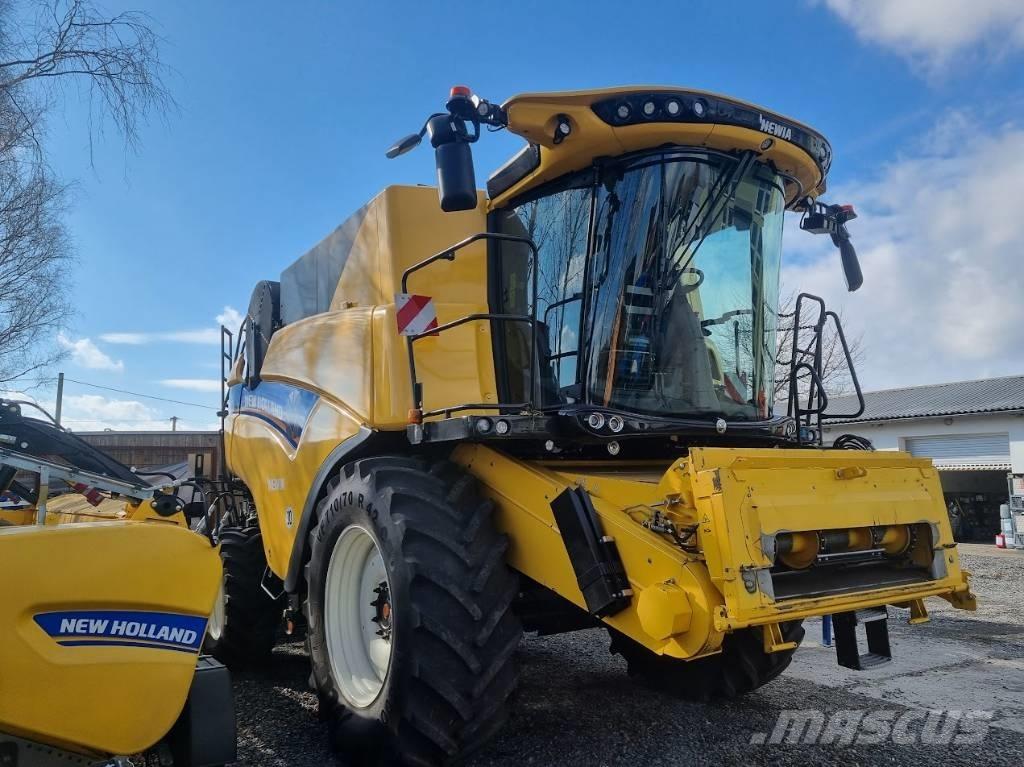 New Holland CX 8.70 Mähdrescher
