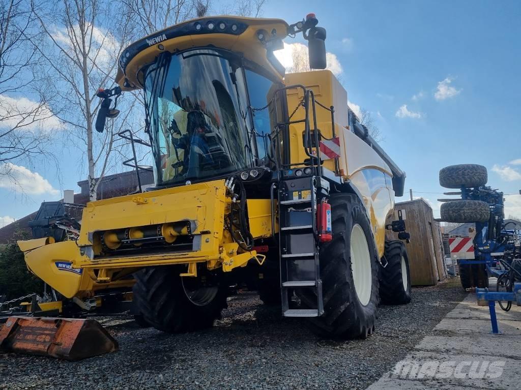 New Holland CX 8.70 Mähdrescher