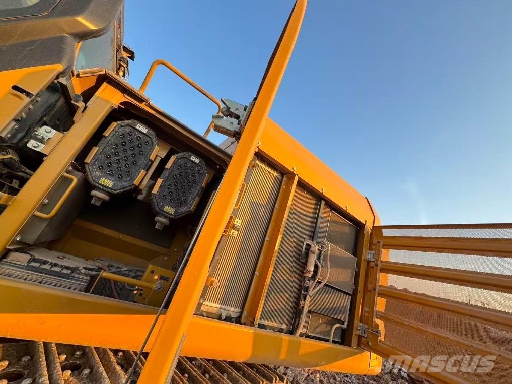 CAT 352 Raupenbagger