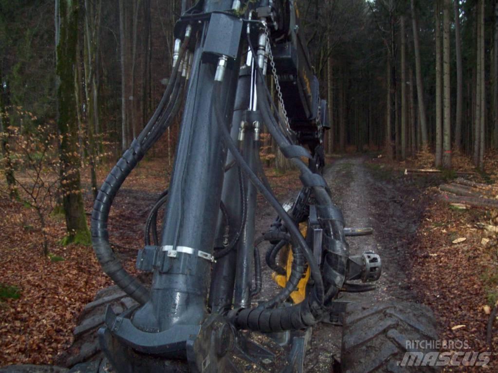Ponsse Bear 8W Harvester