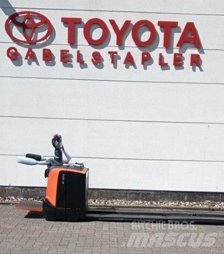 Toyota LPE 250 Niedergabelstapler