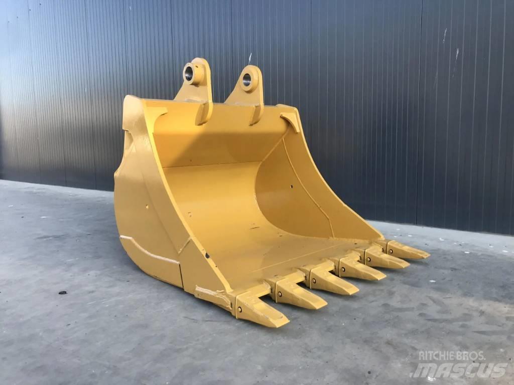 Volvo EC250 Schaufeln