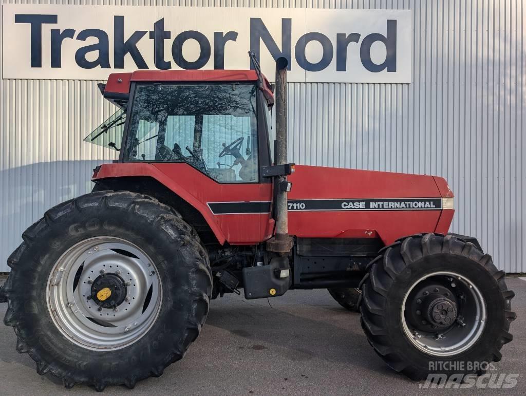 Case IH Magnum 7110 Traktoren