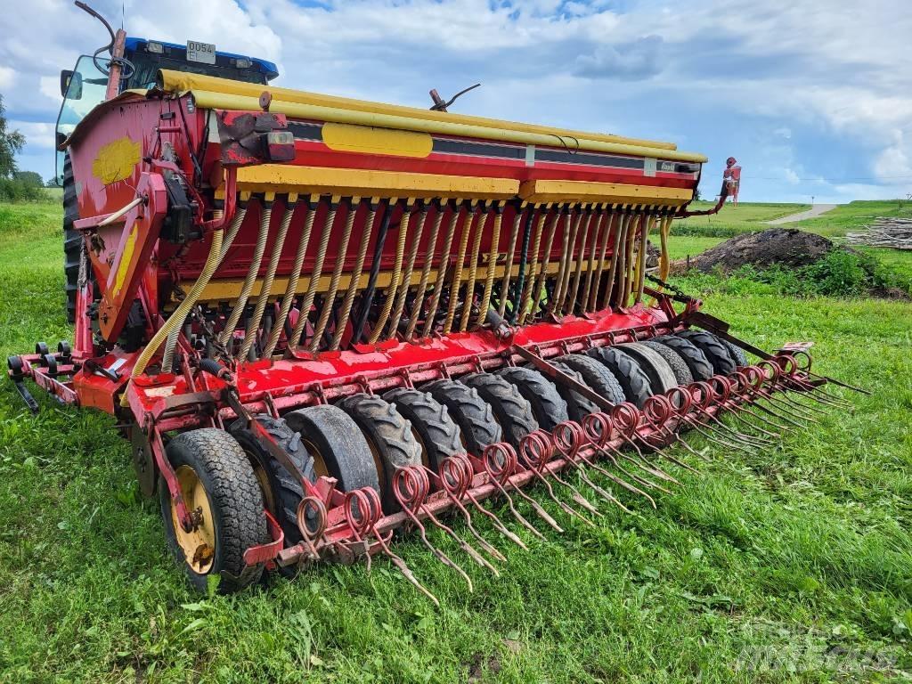 Väderstad Rapid400C Drillmaschinen