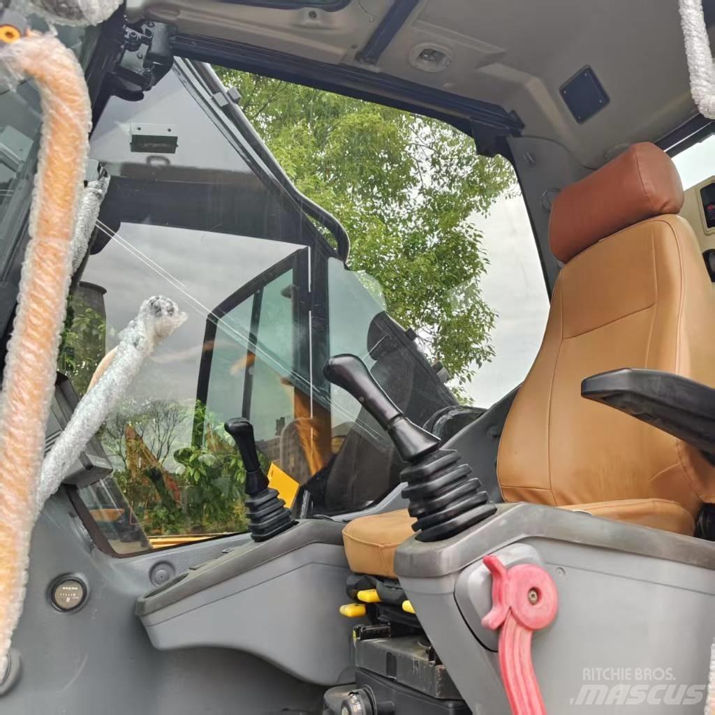 Volvo EC 380 D L Raupenbagger