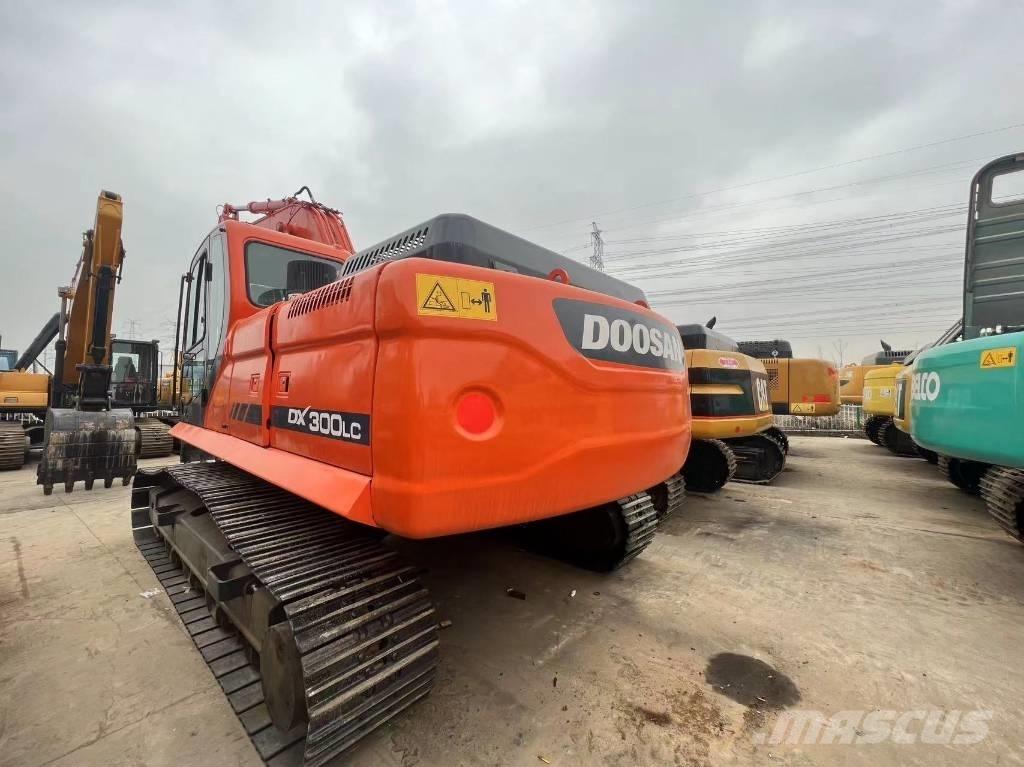 Doosan DOOOSAN DX300 Raupenbagger