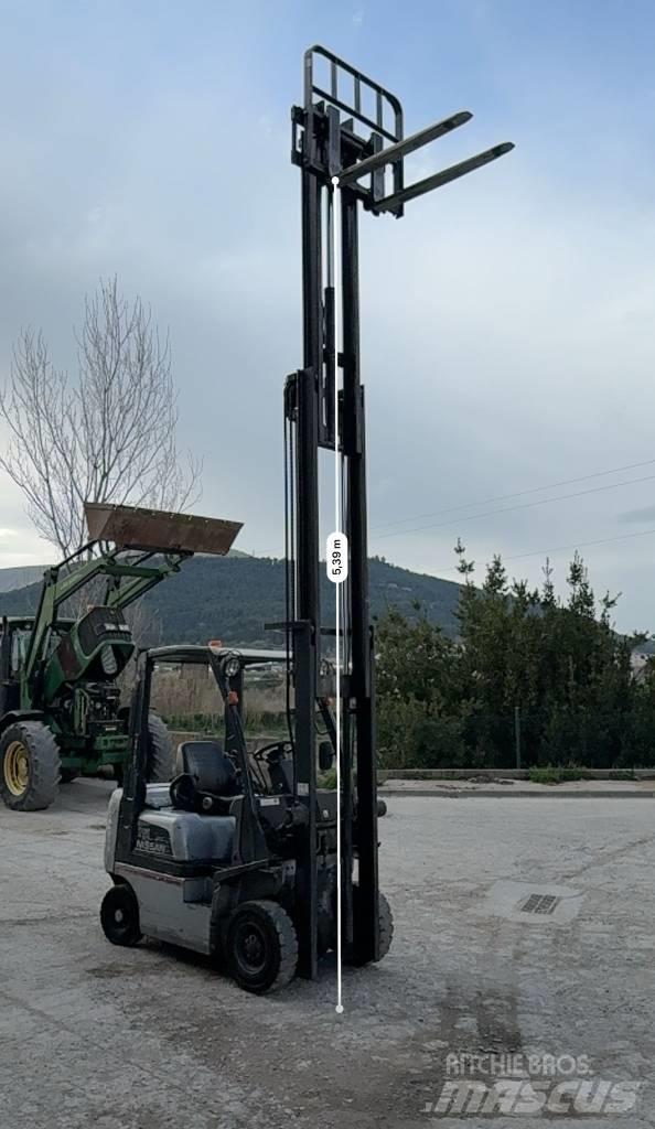 Nissan FD01 A 15 Q Dieselstapler