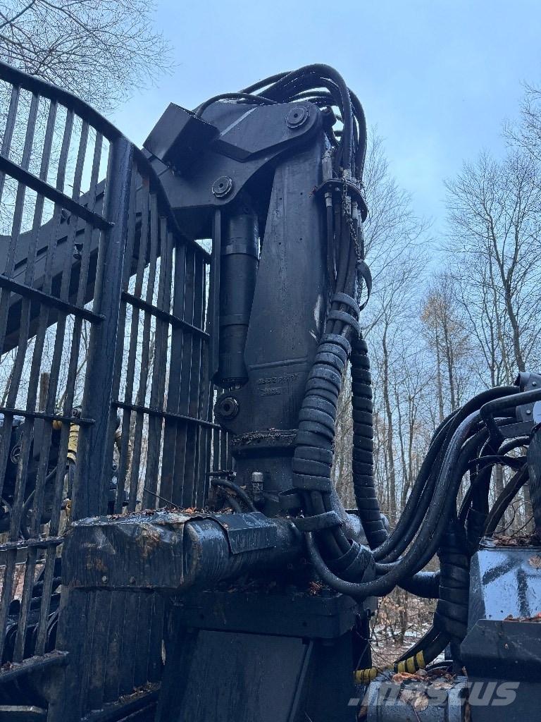 Ponsse Buffalo 8W Forwarder