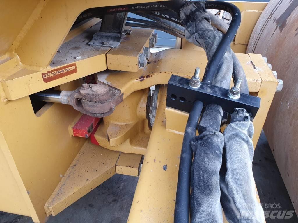 CAT CS 553 Tandemwalzen