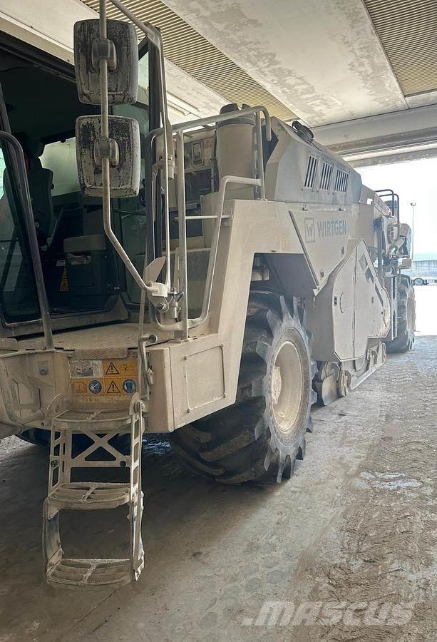 Wirtgen WR250i Asphalt-Recycler