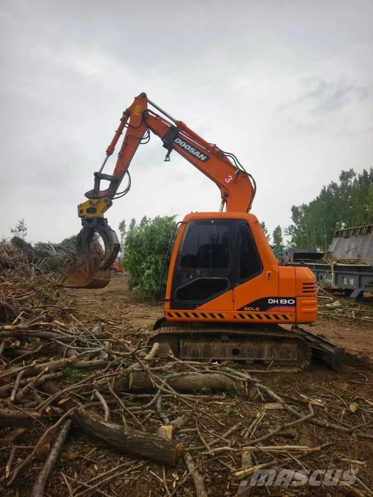 Doosan DH 80 Raupenbagger