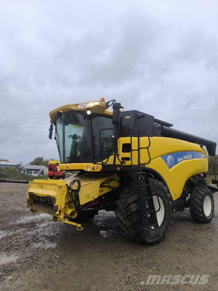 New Holland CX 8060 Mähdrescher