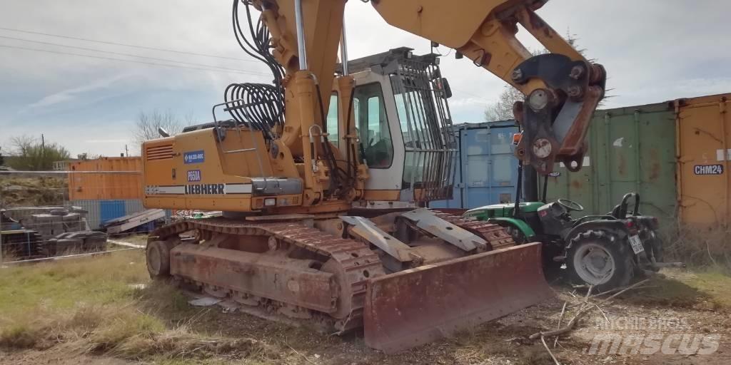Liebherr R 932 T Spezialbagger