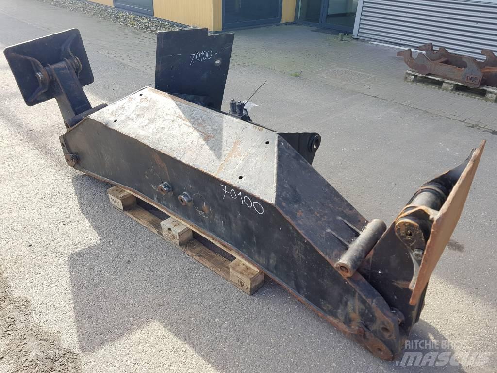 CAT M315C Outriggers Chassis
