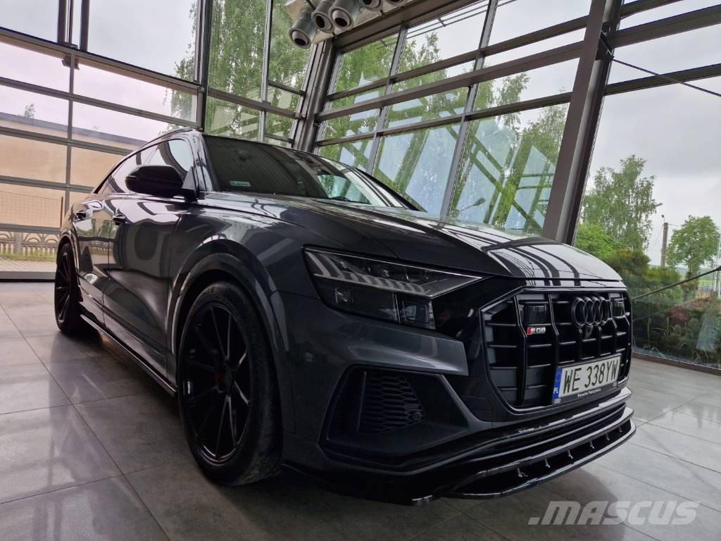 Audi SQ8 PKWs