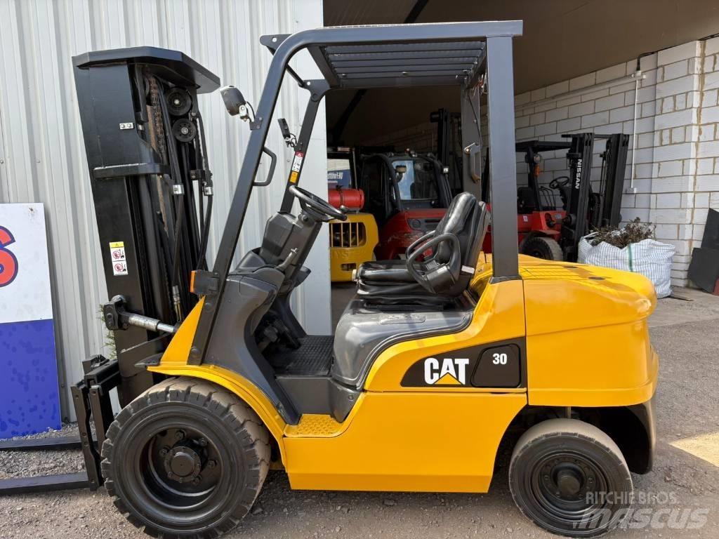 CAT DP30NT Dieselstapler