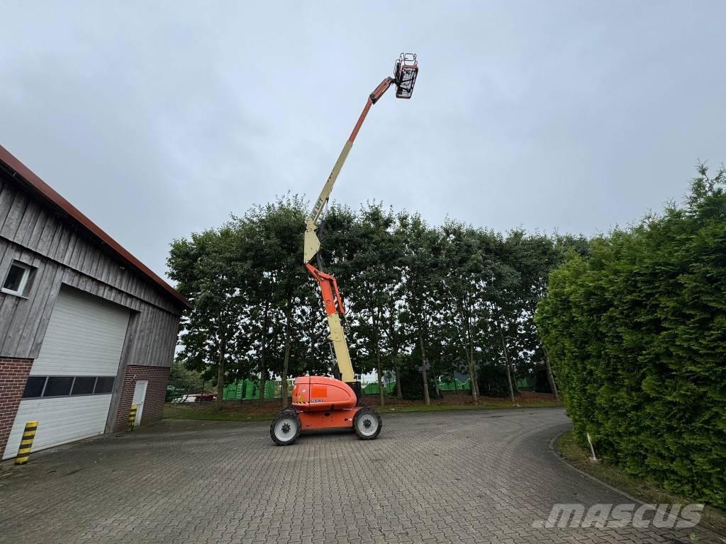 JLG 600 AJ Gelenkteleskoparbeitsbühnen