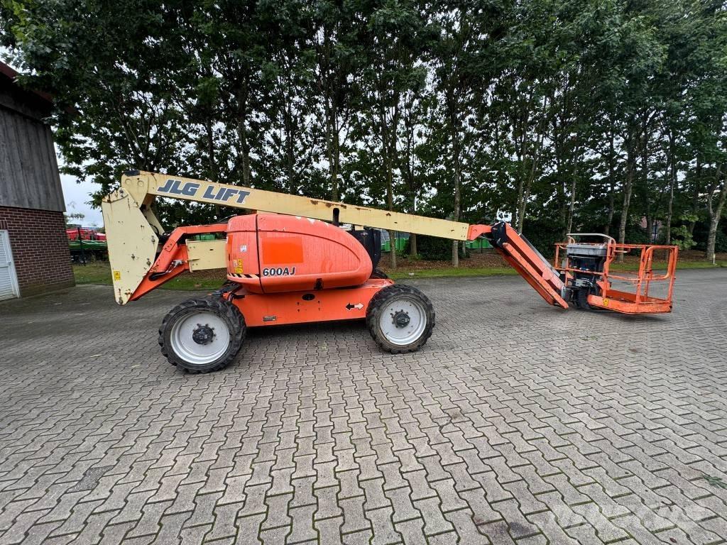 JLG 600 AJ Gelenkteleskoparbeitsbühnen