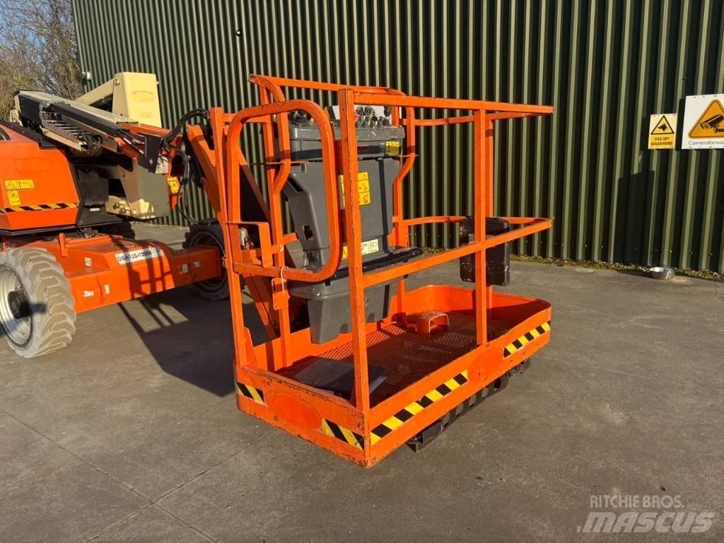 JLG 340 AJ Gelenkteleskoparbeitsbühnen