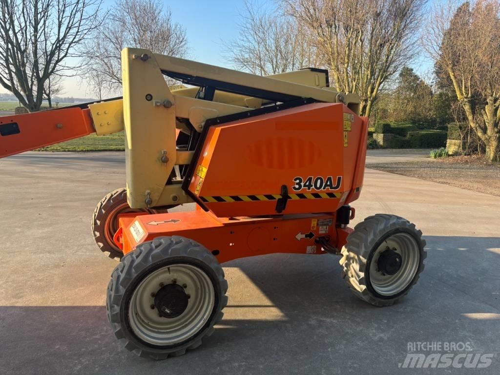 JLG 340 AJ Gelenkteleskoparbeitsbühnen