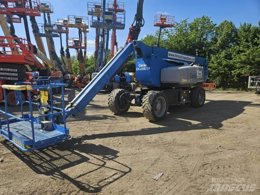 Genie ZX 135/70 Gelenkteleskoparbeitsbühnen