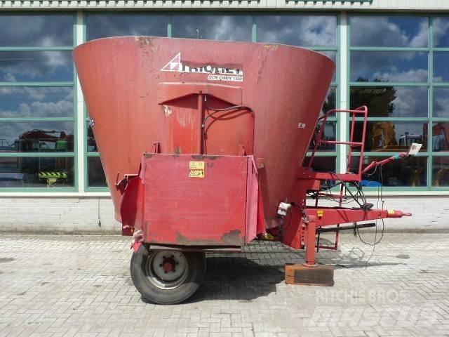 Trioliet SM-14 Fütterungsautomaten