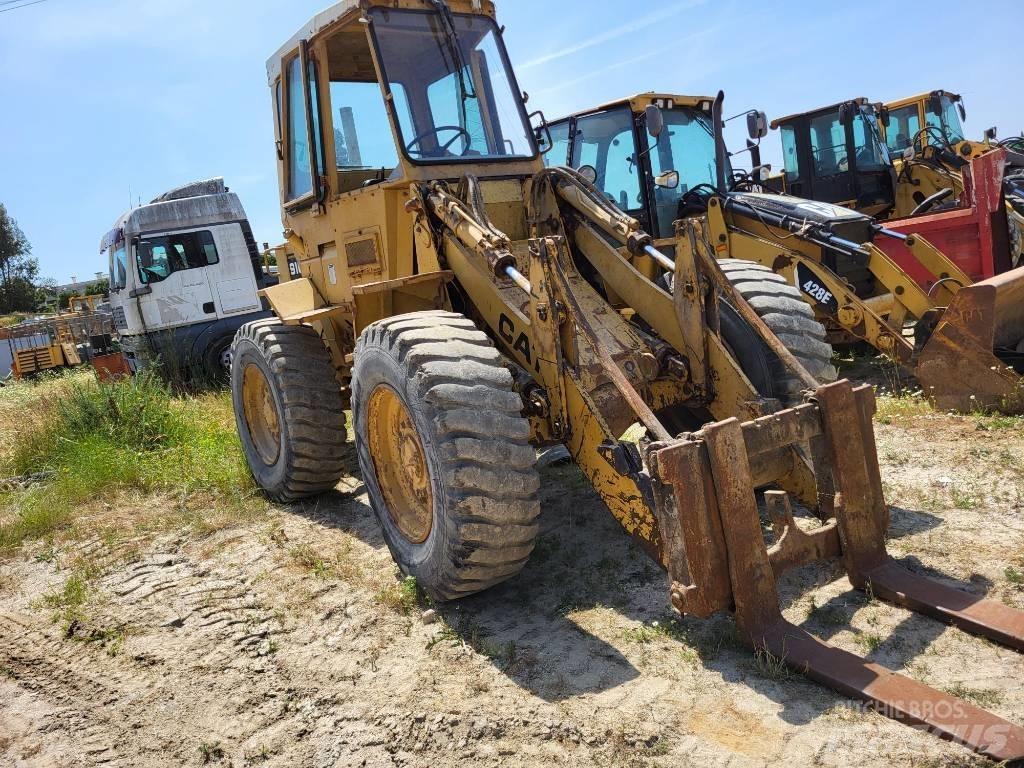 CAT 910 Radlader
