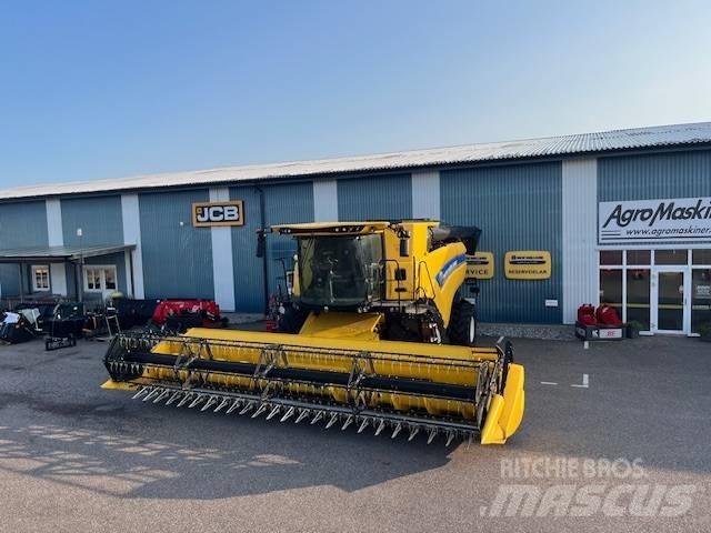 New Holland CX8.70 Mähdrescher