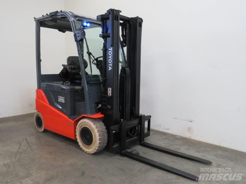 Toyota 8 FBMKT 25 Elektrostapler