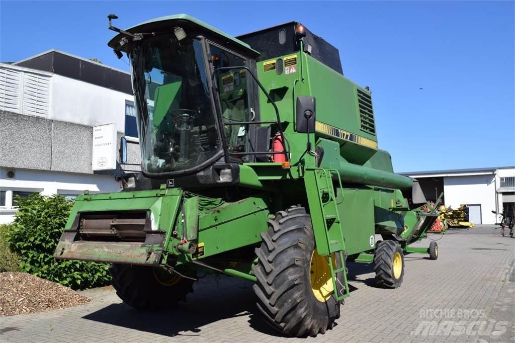 John Deere 1177 Mähdrescher