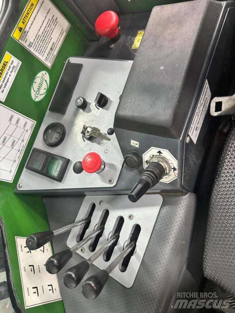 Combilift C 4000 E Seitenstapler