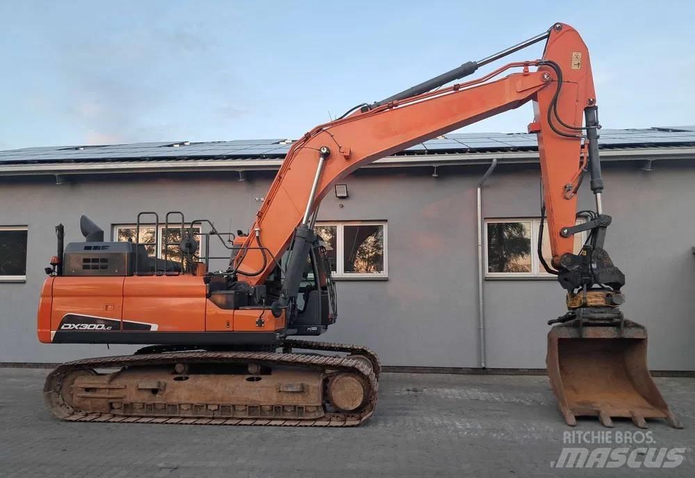 Doosan DX 300 LC-5 Raupenbagger