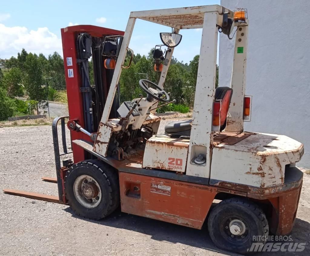Nissan EH02A20U Dieselstapler