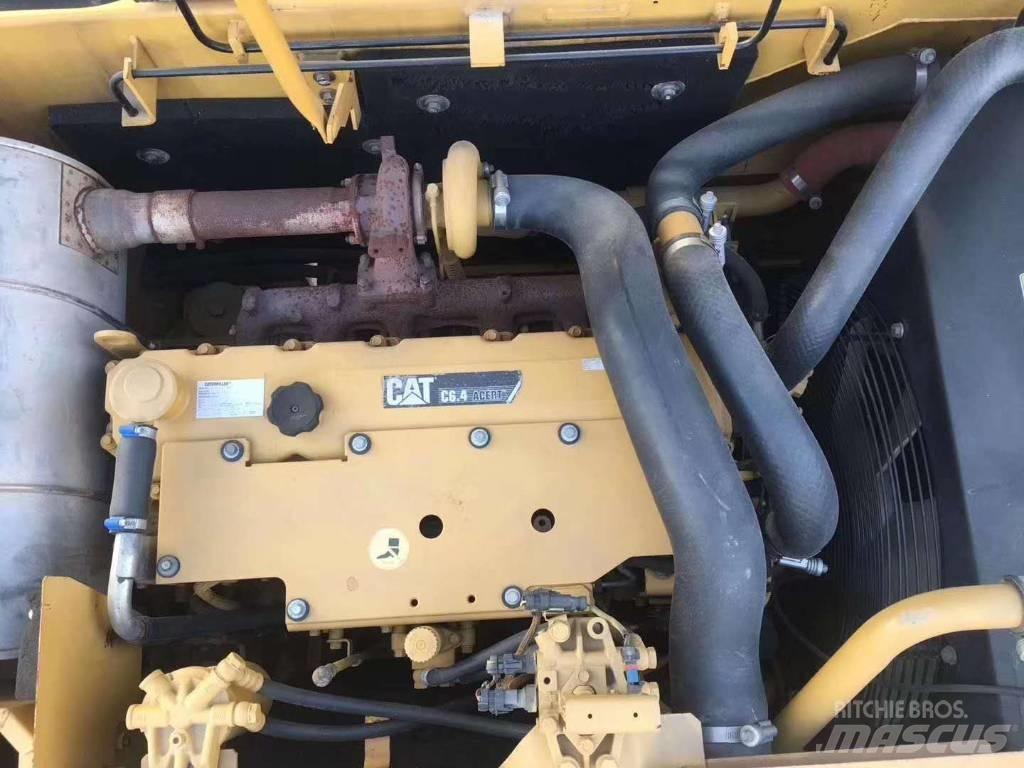 CAT 323 D Raupenbagger